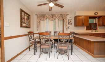 2211 Penny Ln, Austintown, OH 44515