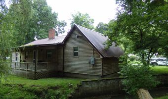 120 Wickham St, Alderson, WV 24910