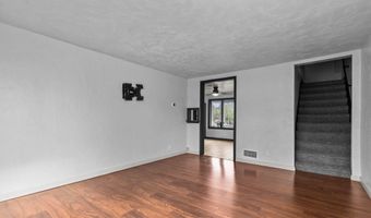 1200 S KERNAN Ave, Appleton, WI 54915