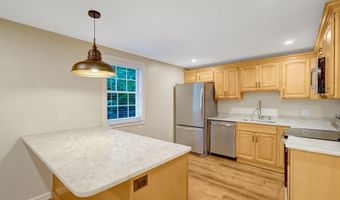 110 WISE St S 1, Arlington, VA 22204