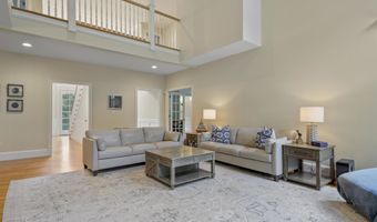 4 Chablis Ct, Bedford, NH 03110