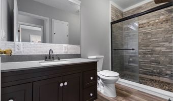 1821 Myersville Rd, Akron, OH 44312