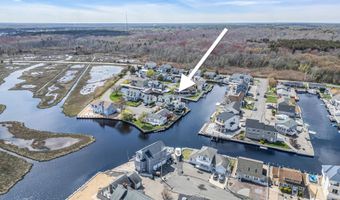 221 Magnolia Dr, Bayville, NJ 08721