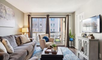 1020 N STAFFORD St 311, Arlington, VA 22201