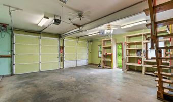 123 Rose Vidot Dr, Amsterdam, NY 12010
