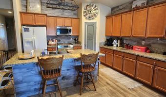 135 Cambridge Dr, Dayton, NV 89403