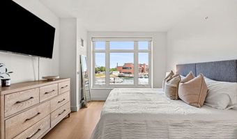 100 Lovejoy Wharf 3G, Boston, MA 02205