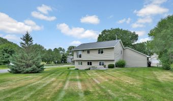 3730 Tower Pond Dr, Anoka, MN 55303