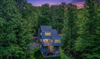 139 Summit Dr, Campton, NH 03223