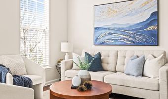 8469 BYERS Dr, Alexandria, VA 22309