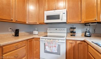 204 25th Ave SW, Altoona, IA 50009