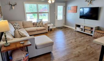263 E Skyline Dr, Ballwin, MO 63011