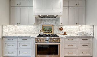 2410 Quartsite Dr, Camarillo, CA 93012