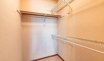 306 Rathert Ct, Auburn, IN 46706