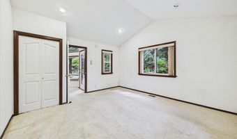 1195 Diamond Dr, Arcata, CA 95521