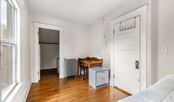 910 W Huron St, Ann Arbor, MI 48103