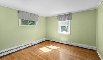 93 Kenwood St, Berlin, CT 06037