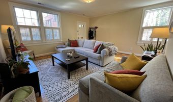 1201 S BARTON St 179, Arlington, VA 22204