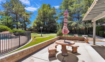 13331 Waco Dr, Apple Valley, CA 92308