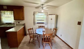 13 Chopin Pkwy, Amsterdam, NY 12010
