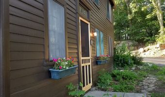 1-3 Parker Memorial Dr, Branford, CT 06405