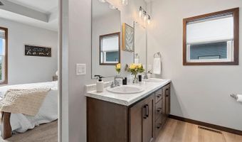 2875 E TURQUOISE Ln, Appleton, WI 54913