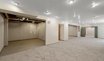 2418 Meadowridge Ct, Ann Arbor, MI 48105