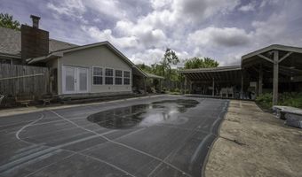 1625 Jay Ct, Aurora, MO 65605