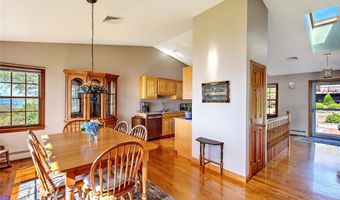 585 Seaside Dr, Jamestown, RI 02835