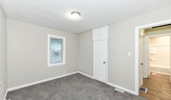 912 Crescent Dr, Anderson, IN 46013