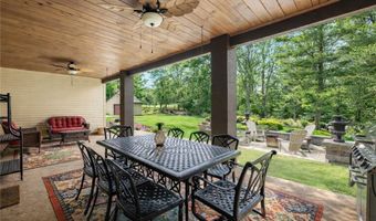 19 Blacksburt Ct, North Kingstown, RI 02874