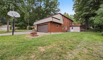 823 Willow Hollow Ct, Amherst, OH 44001