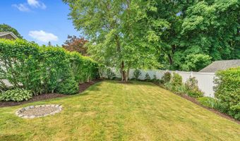 23 Highland Ave, Bethel, CT 06801