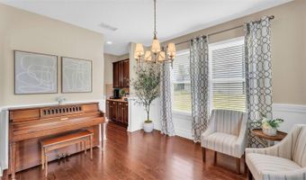 132 MAGNETA Loop, Auburndale, FL 33823
