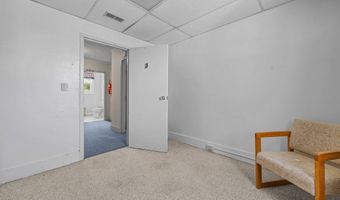 85 School Ground Rd, Branford, CT 06405