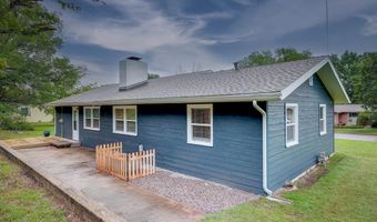 410 Highland Dr, Arkansas City, KS 67005