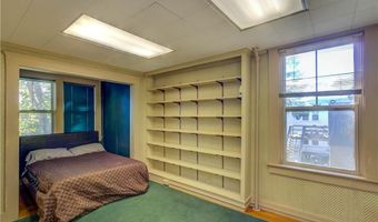3214 Post Rd, Warwick, RI 02886