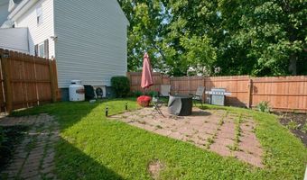 198 3rd St, Bangor, ME 04401