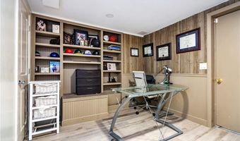 41 Mount View Ave, North Kingstown, RI 02852
