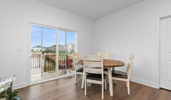 1014 Dr. John Burkey, Algonquin, IL 60102