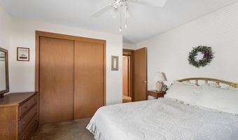1300 N BAY RIDGE Rd, Appleton, WI 54915