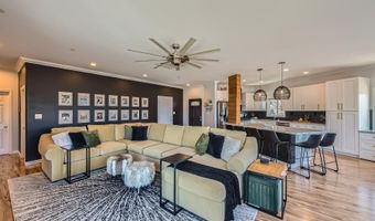 9180 Tokaj Ln, Spring Valley, CA 91977