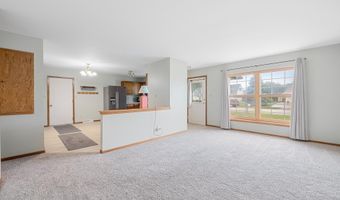 6025 RANDAL Ln, Caledonia, WI 53402