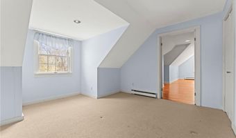 180 Ross Hill Rd, Charlestown, RI 02813