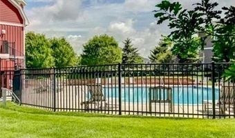 11662 Laketowne Vw, Albertville, MN 55301