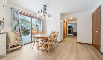 1820 W GLENDALE Ave, Appleton, WI 54914