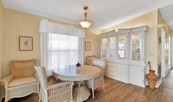 921 Dogwood Dr, Barefoot Bay, FL 32976