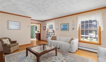 227 Prospect Ave, Middletown, RI 02842