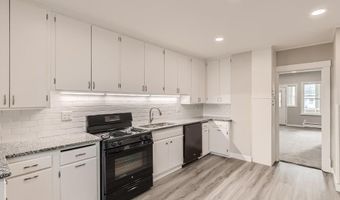 555 Tyler St, Anoka, MN 55303