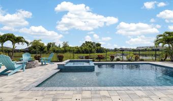 7322 PARADISO Dr, Apollo Beach, FL 33572